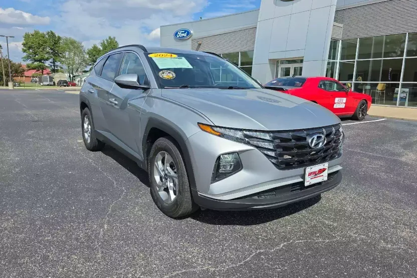 2024 Hyundai Tucson SEL photo 1
