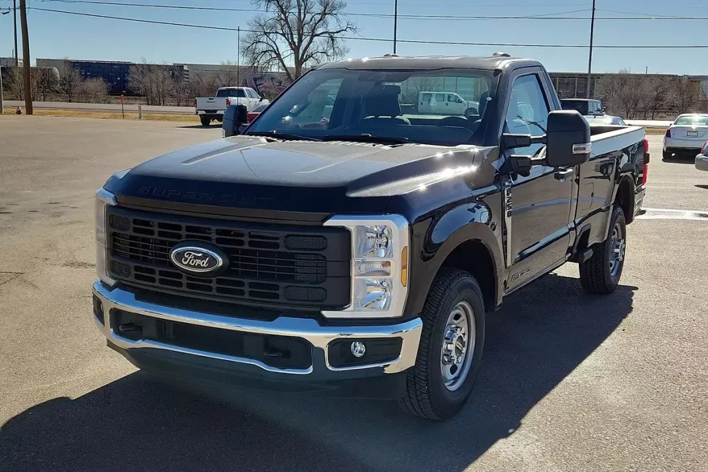 2025 Ford F-250 XL photo 1