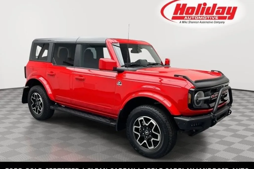 2023 Ford Bronco Outer Banks photo 1