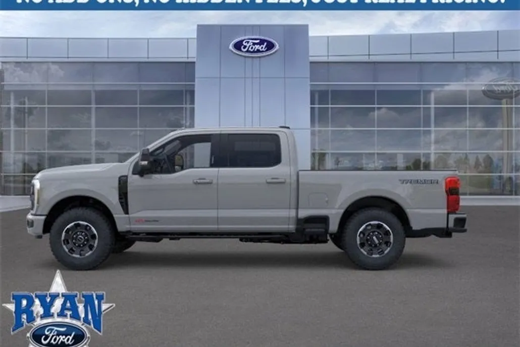 2026 Ford F-250 Lariat photo 1