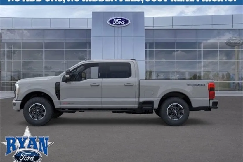 2026 Ford F-250 Lariat photo 1