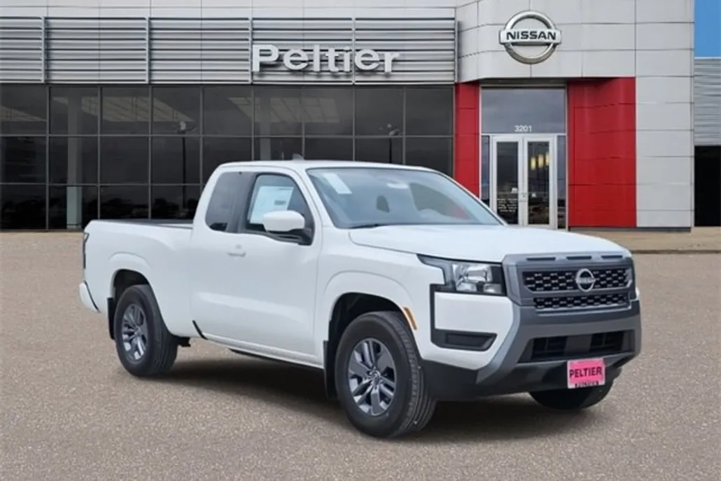 2025 Nissan Frontier SV photo 1