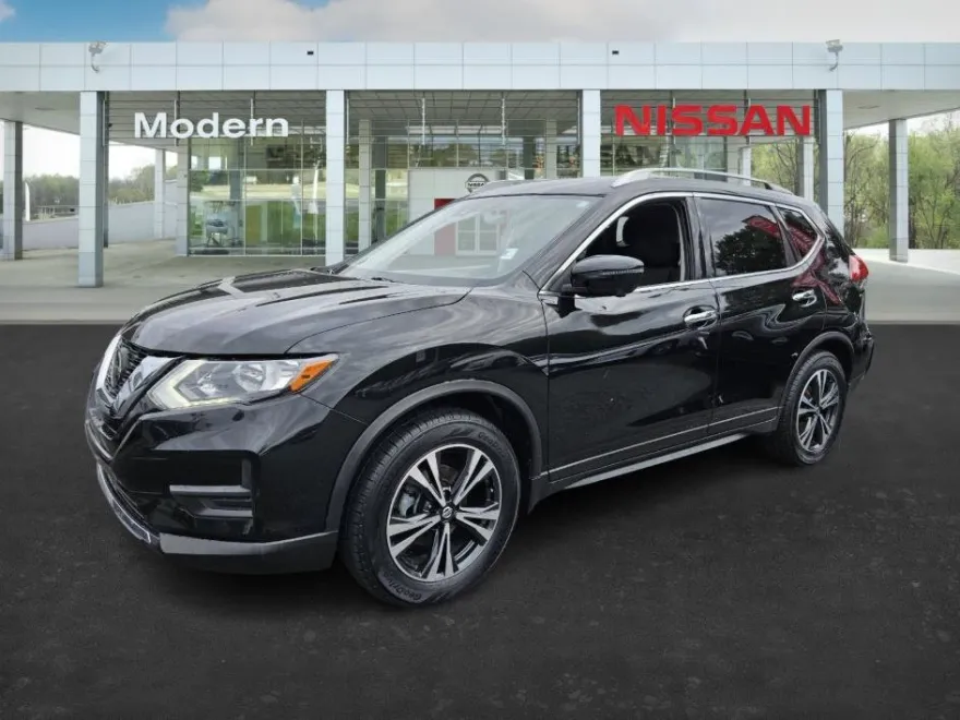 2019 Nissan Rogue SV photo 1