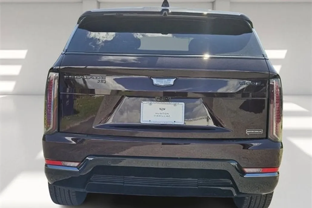 2025 Cadillac Escalade IQ Sport photo 1