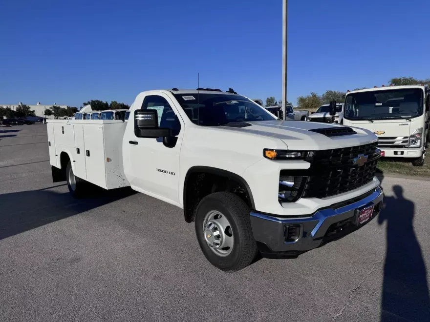 2025 Chevrolet Silverado 3500HD Work Truck photo 1