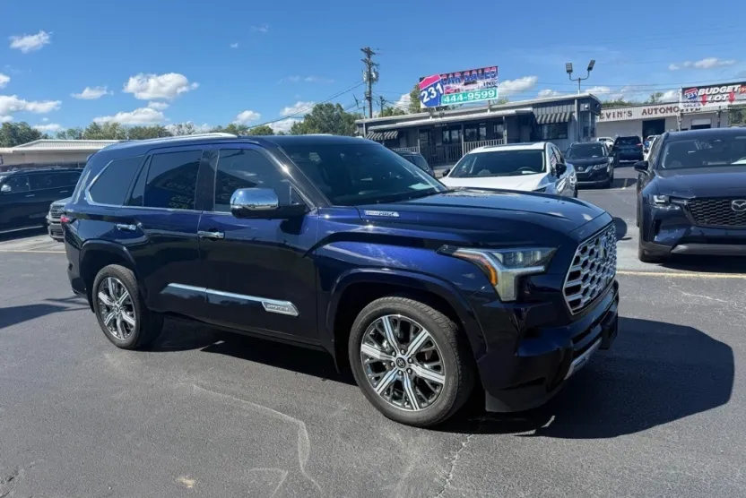 2023 Toyota Sequoia Capstone photo 1