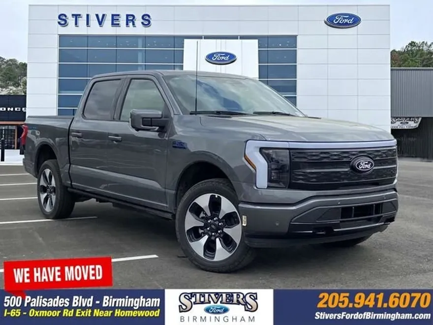 2025 Ford F-150 Lightning Platinum photo 1