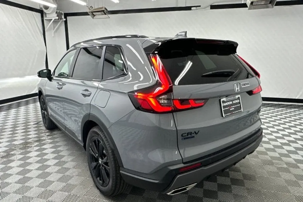 2026 Honda CR-V Hybrid Sport Touring photo 1