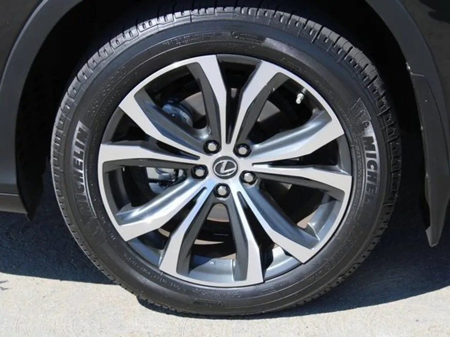 2022 Lexus RX 450h photo 1