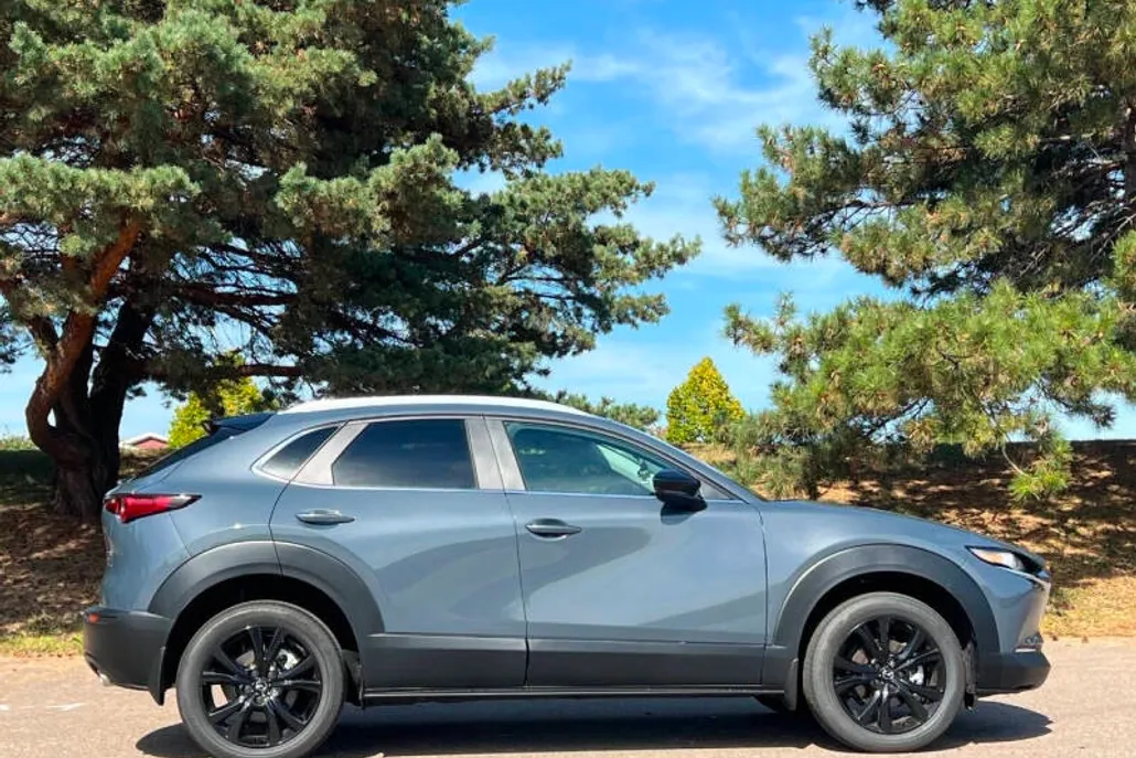 2025 Mazda CX-30 2.5 S Carbon photo 1