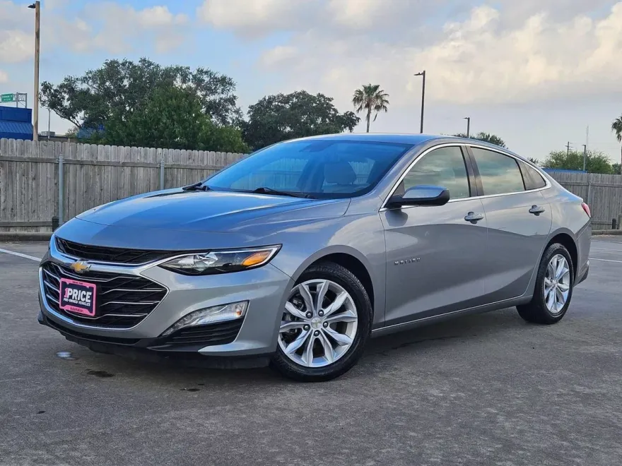 2024 Chevrolet Malibu 1LT photo 1