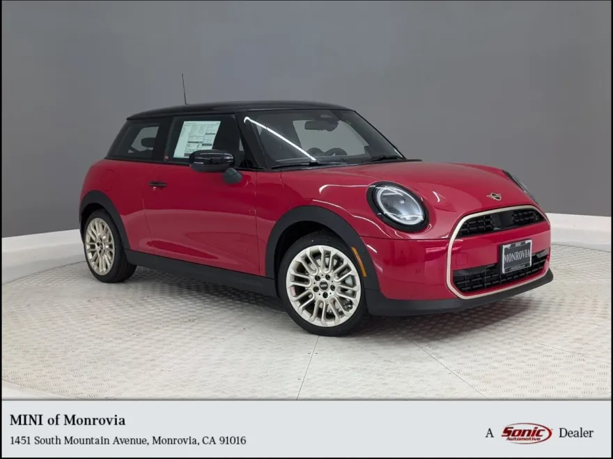 2025 Mini Cooper Signature photo 1