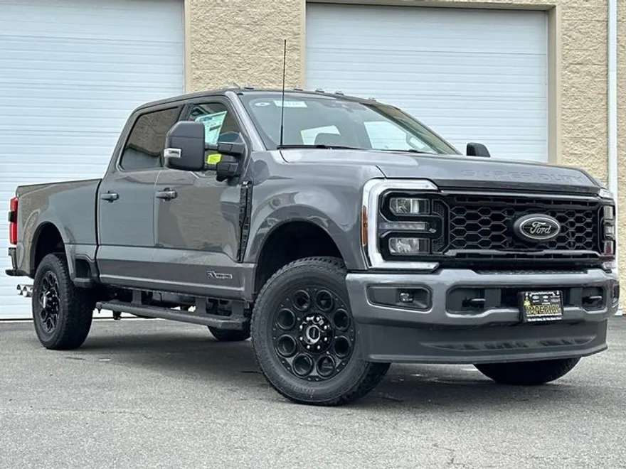 2025 Ford F-250 XLT photo 1