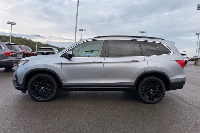 2022 Honda Pilot Special Edition photo 1