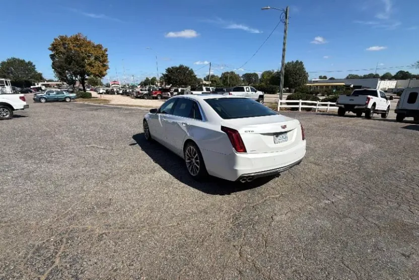 2017 Cadillac CT6 Luxury photo 1