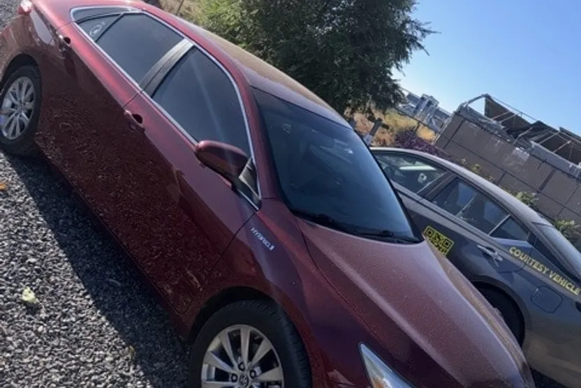 2015 Toyota Camry Hybrid XLE photo 1