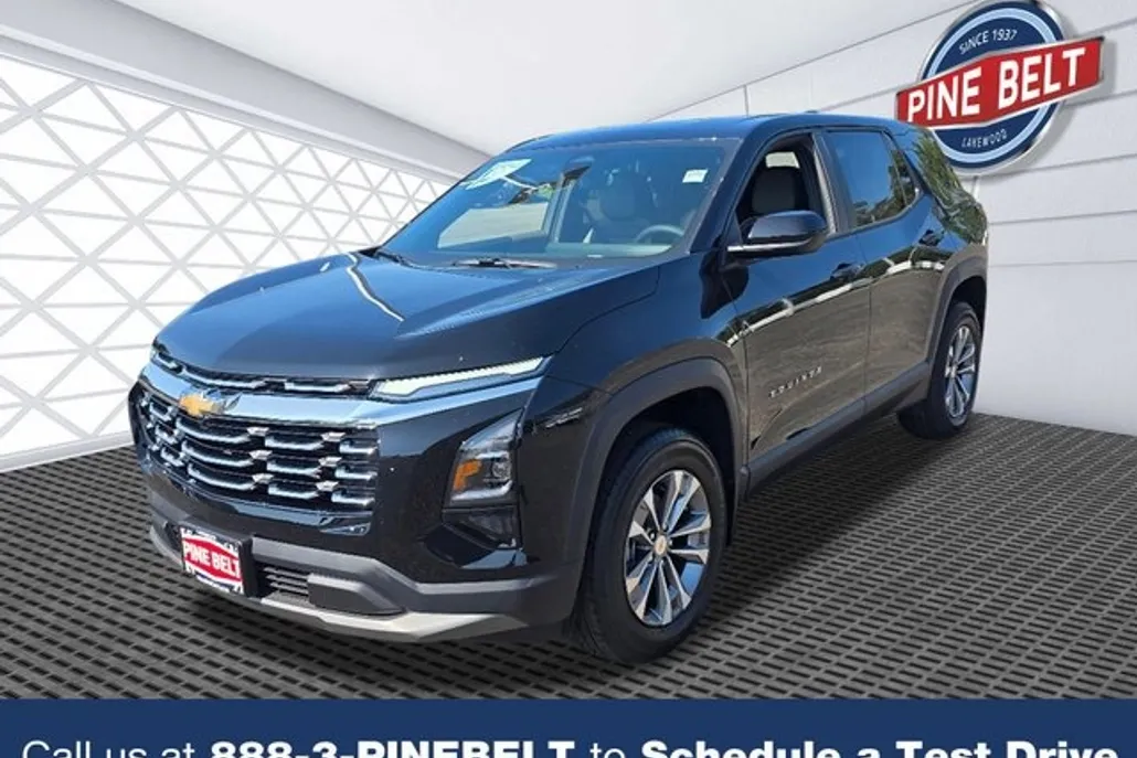 2026 Chevrolet Equinox LT photo 1