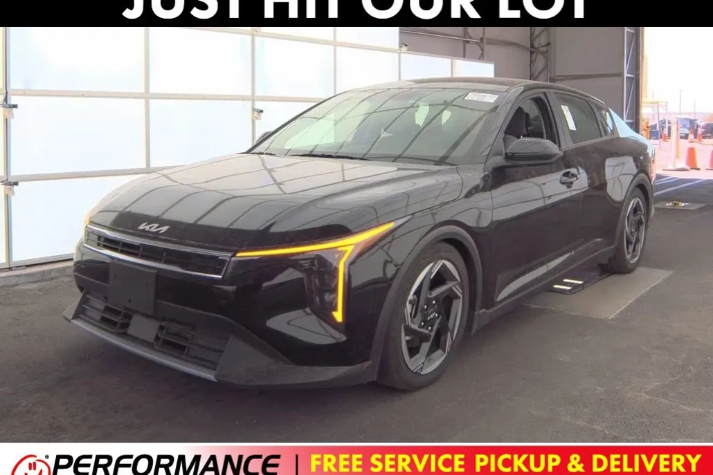 2025 Kia K4 EX photo 1