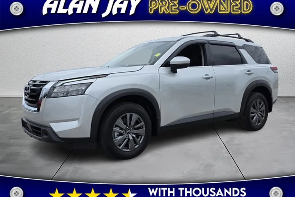 2025 Nissan Pathfinder SV photo 1