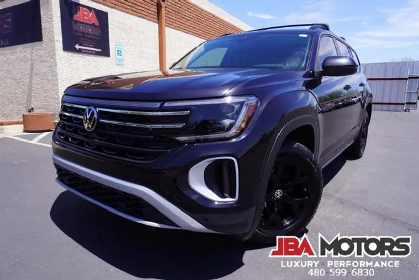 2024 Volkswagen Atlas Peak Edition SE Technology photo 1