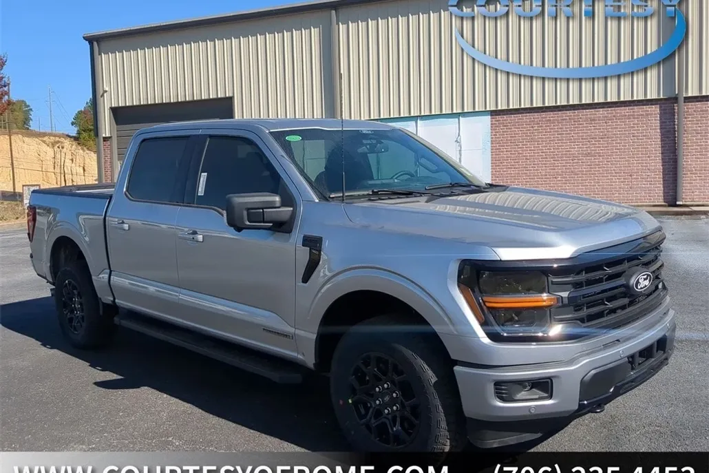 2024 Ford F-150 XLT photo 1