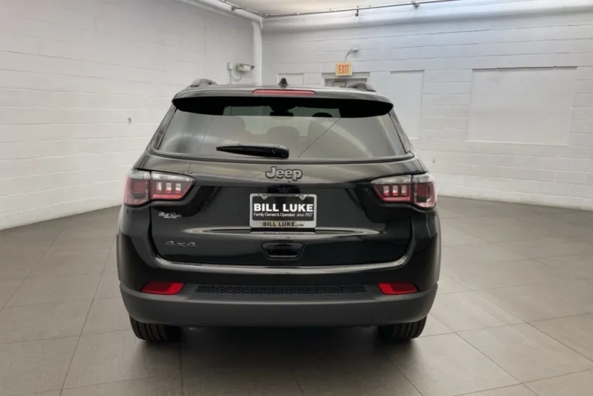 2025 Jeep Compass Altitude Special Edition photo 1
