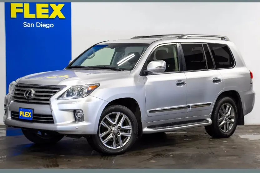 2014 Lexus LX 570 photo 1