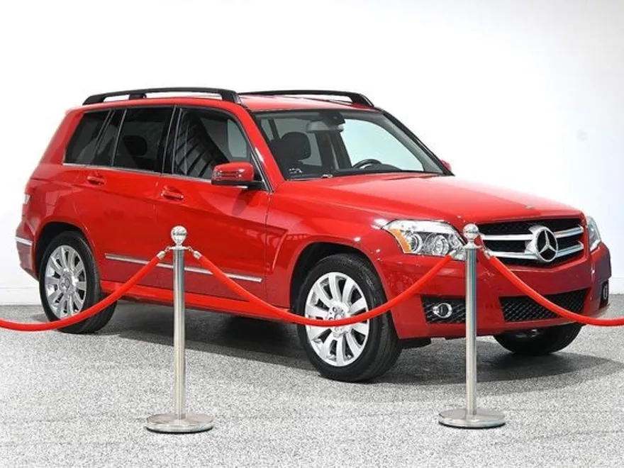 2010 Mercedes Benz GLK 350 4MATIC photo 1