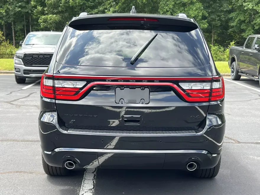 2025 Dodge Durango R/T photo 1