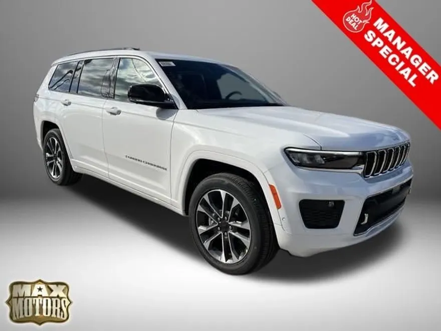 2025 Jeep Grand Cherokee Overland photo 1