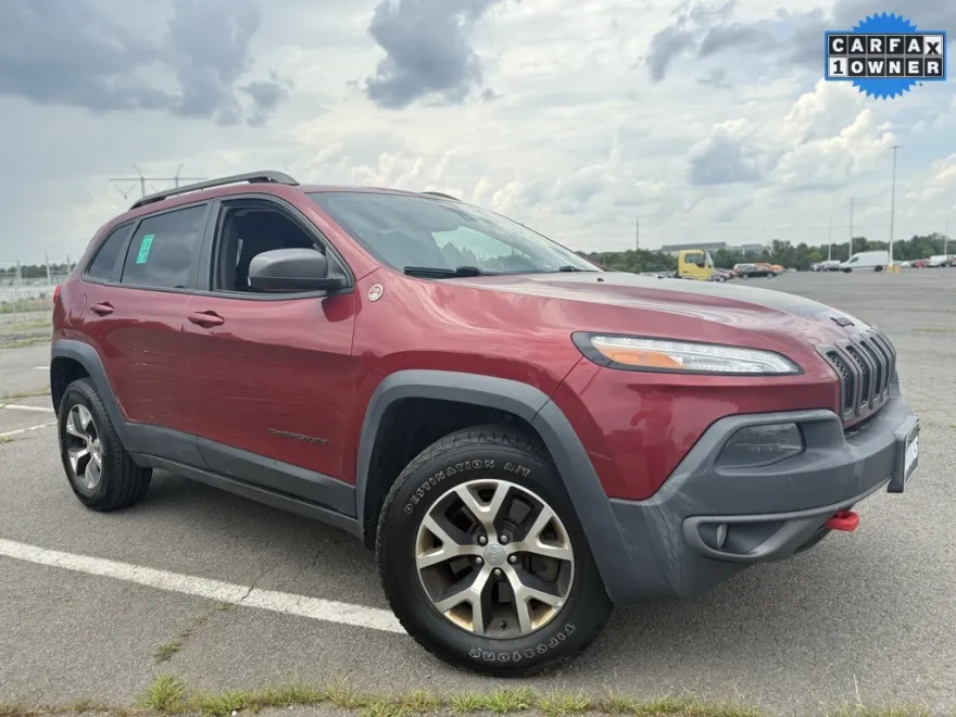 2015 Jeep Cherokee Trailhawk photo 1