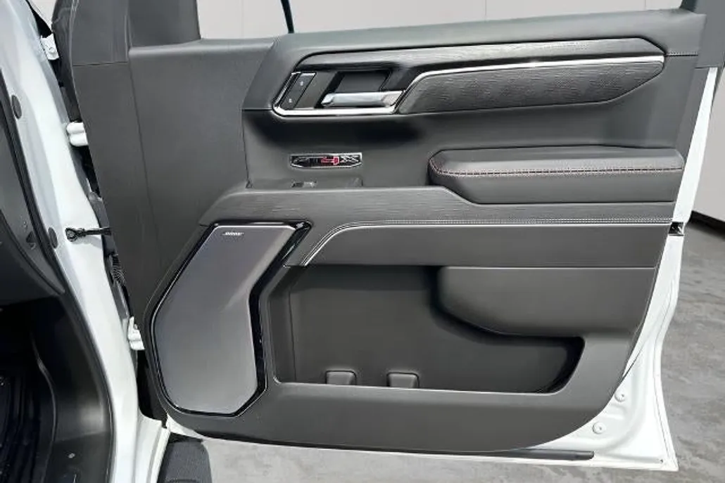 2024 Gmc Sierra 1500 AT4X photo 1