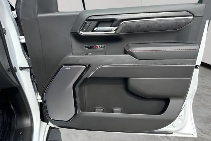 2024 Gmc Sierra 1500 AT4X photo 1