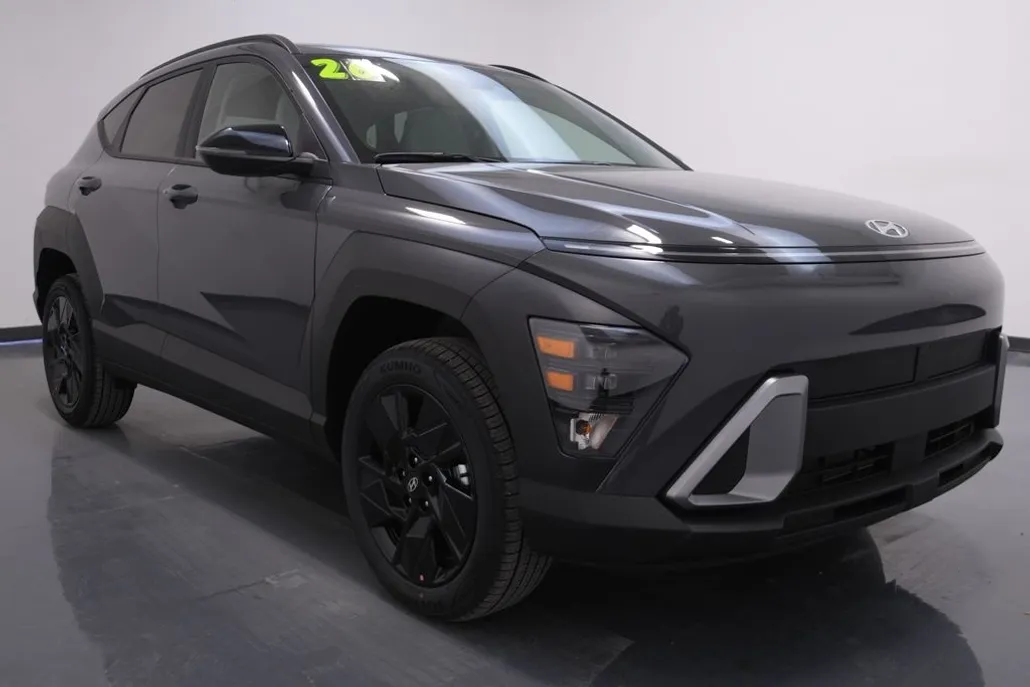2026 Hyundai Kona SEL photo 1