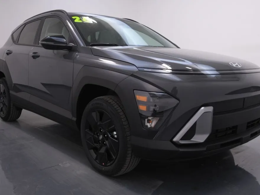 2026 Hyundai Kona SEL photo 1