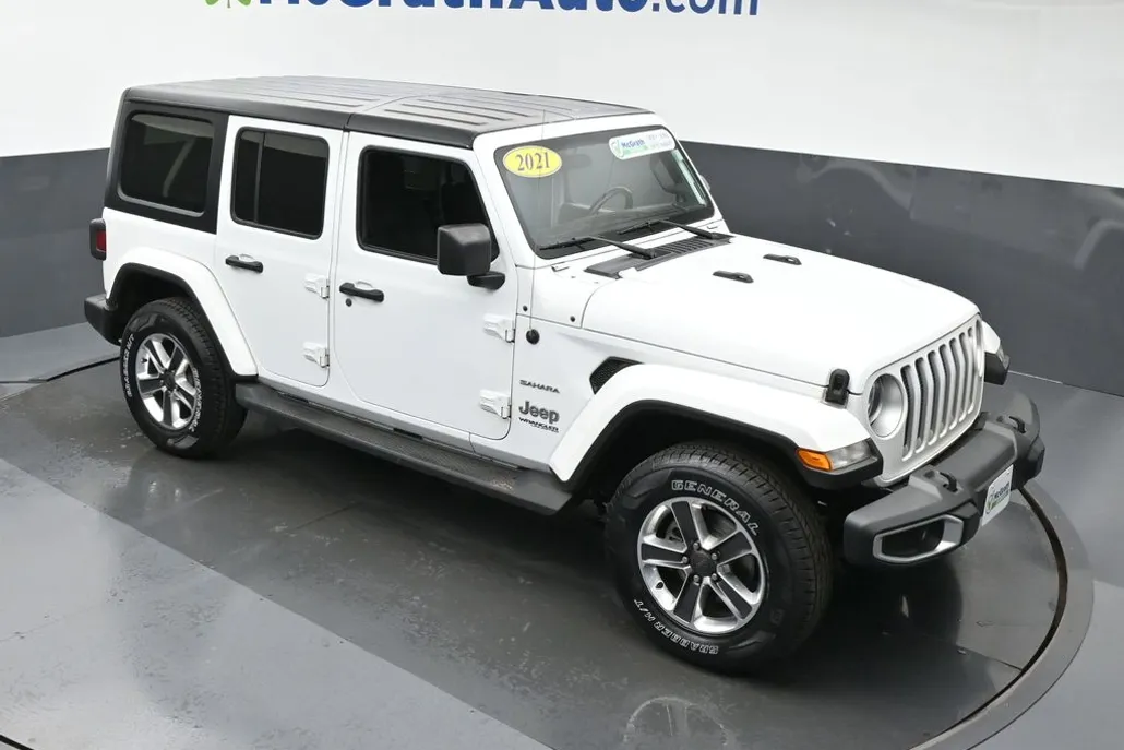 2021 Jeep Wrangler Unlimited Sahara photo 1