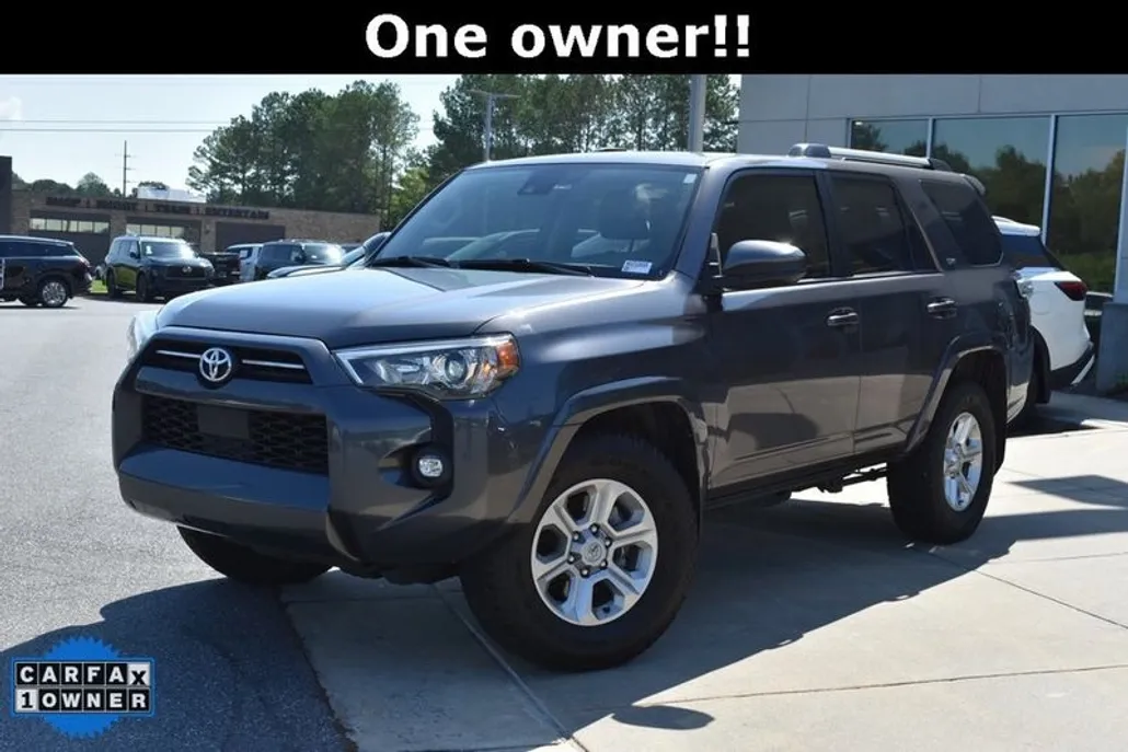 2022 Toyota 4Runner SR5 2WD photo 1