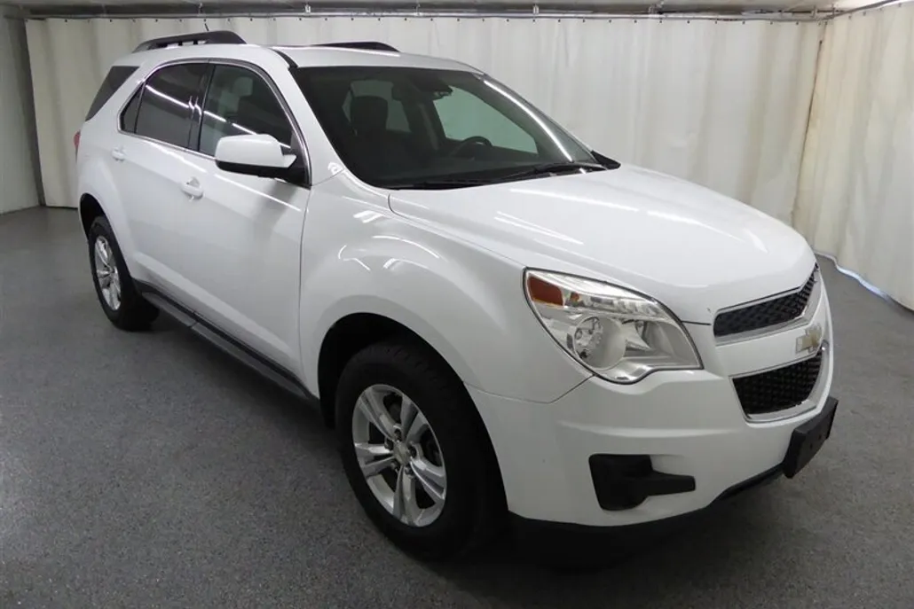 2015 Chevrolet Equinox LT photo 1