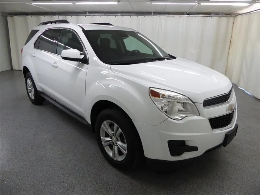 2015 Chevrolet Equinox LT photo 1