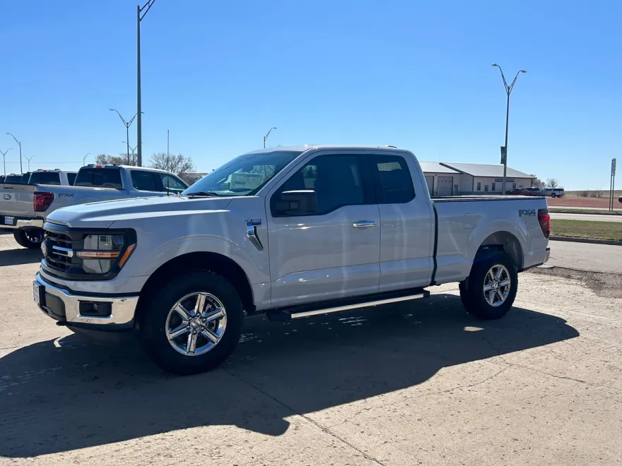 2025 Ford F-150 XLT photo 1