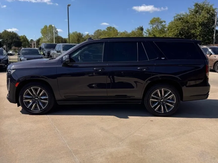 2022 Cadillac Escalade Sport Platinum photo 1