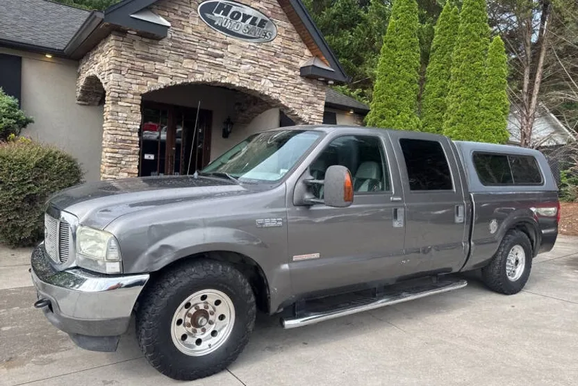 2004 Ford F-250 Lariat photo 1