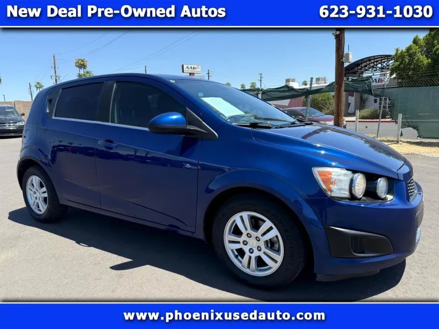 2013 Chevrolet Sonic LT photo 1
