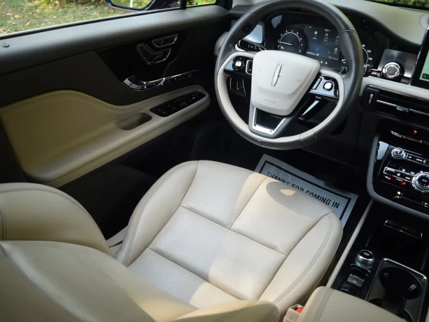 2020 Lincoln Corsair Standard photo 1