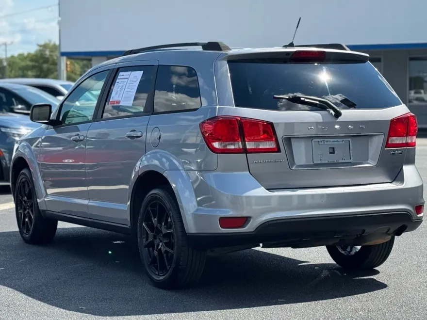 2015 Dodge Journey SXT photo 1