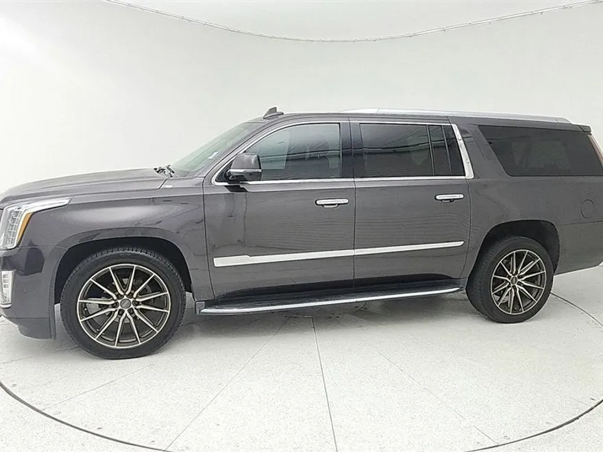 2017 Cadillac Escalade ESV Premium Luxury photo 1