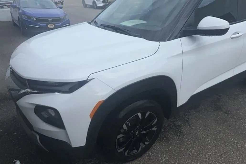 2023 Chevrolet Trailblazer LT photo 1