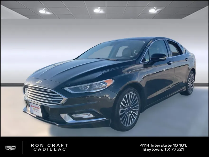 2017 Ford Fusion SE photo 1