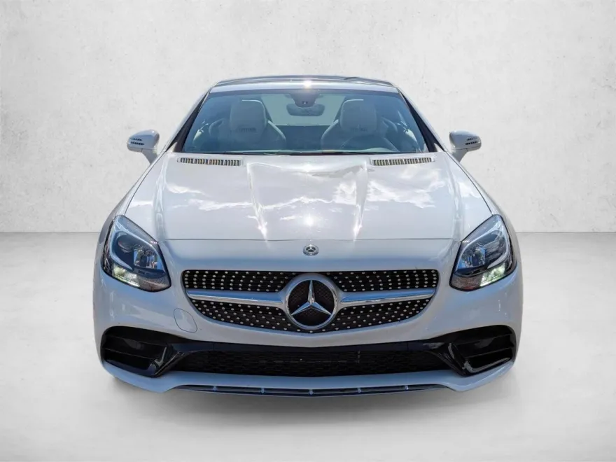 2020 Mercedes Benz SLC 300 photo 2