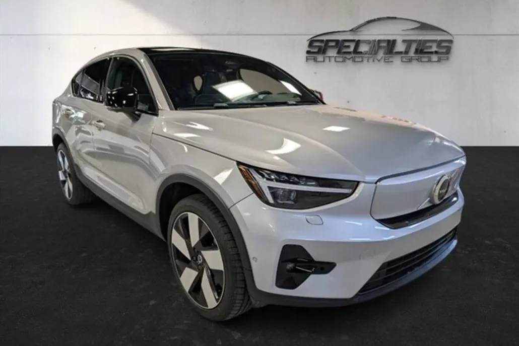 2023 Volvo C40 Recharge Ultimate photo 1